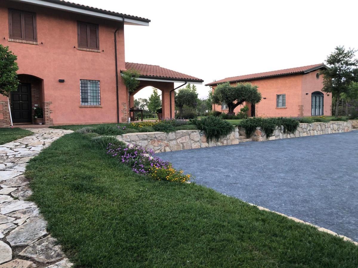 Casale Appia Bed & Breakfast Latina Exterior foto